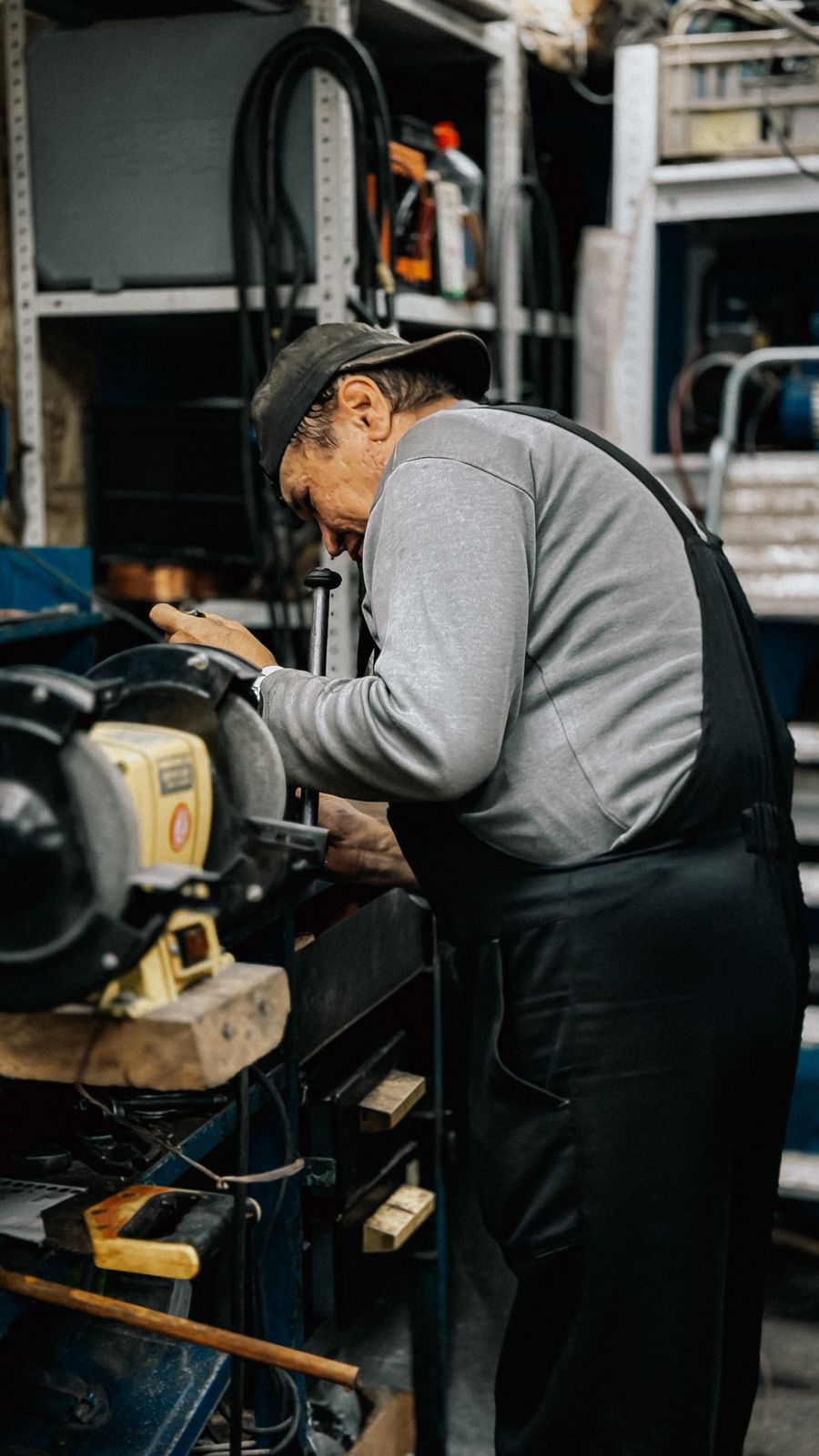 Hand polishing of metal lock parts